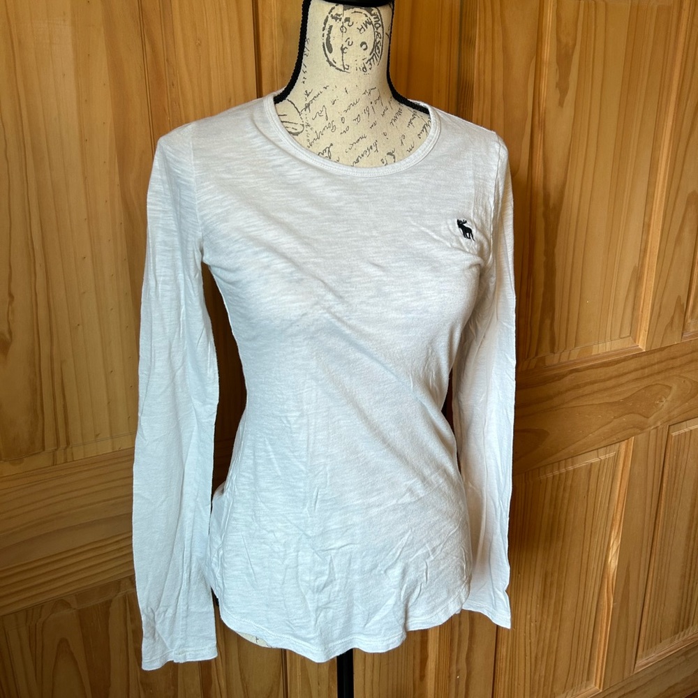 Abercrombie & Fitch Long Sleeved White Tee